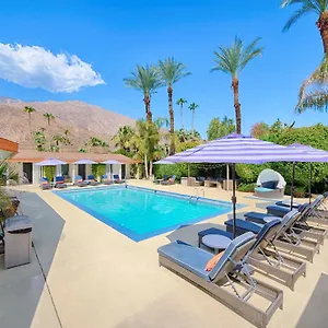 Little Paradise **** Palm Springs
